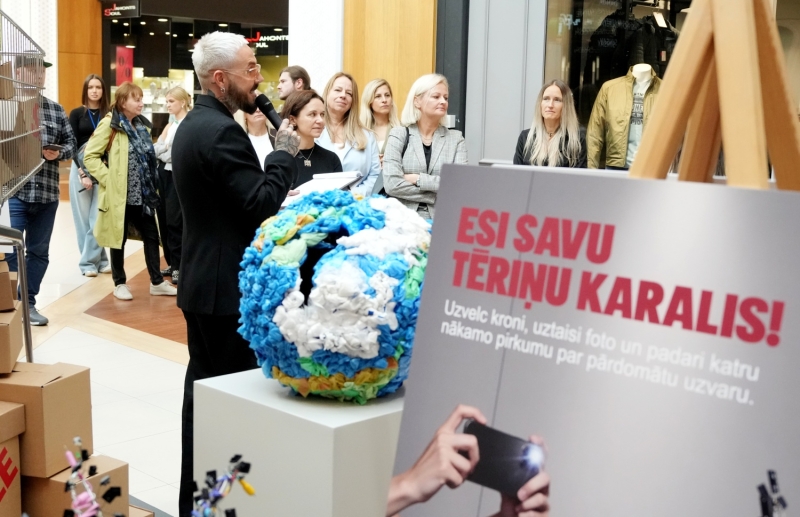 Izstādes eksponāti un Kašers