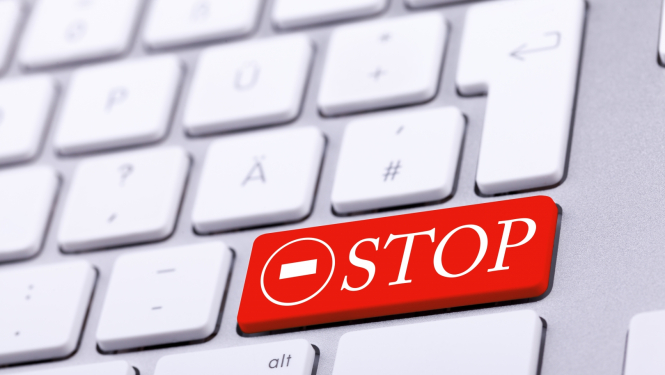 Tastatūra ar pogu Stop