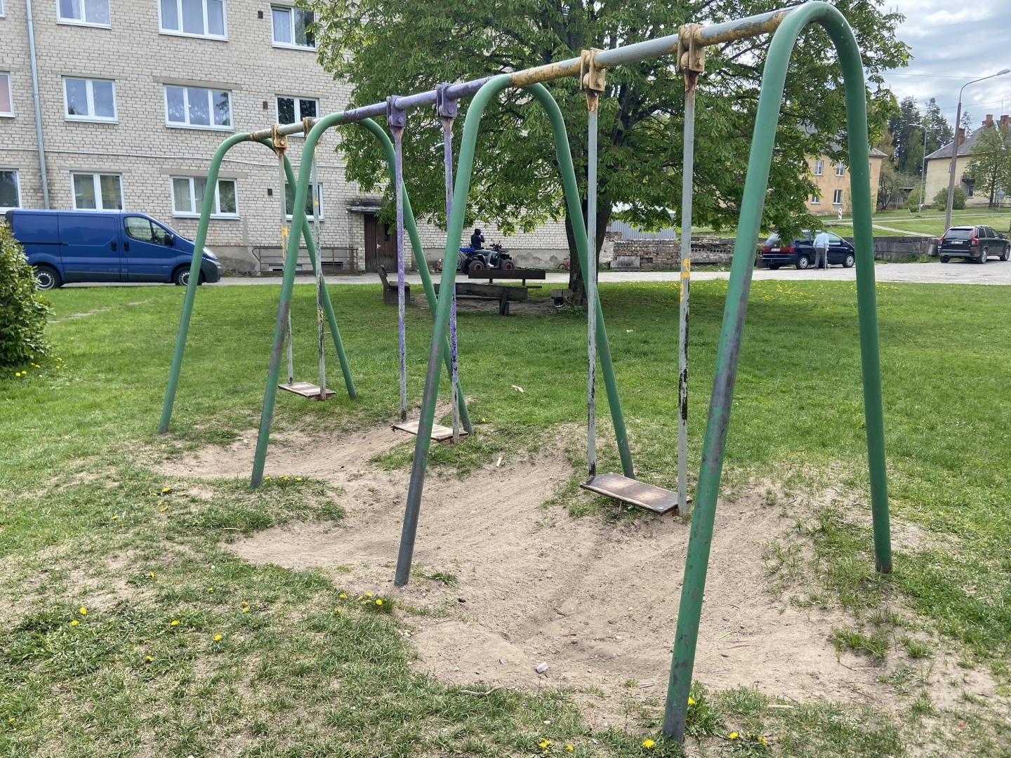 Vecas šūpoles