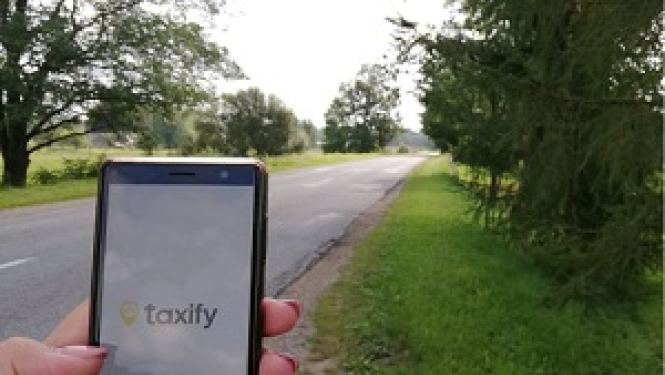 “Taxify” apņemas kompensēt patērētājiem pārmaksu par Jaungada nakts braucieniem