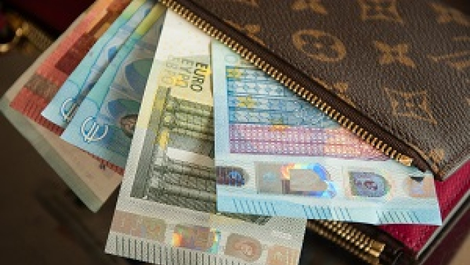 Bigbank AS Latvijas filiāle apņēmusies atmaksāt patērētājiem ieturētos zaudējumus