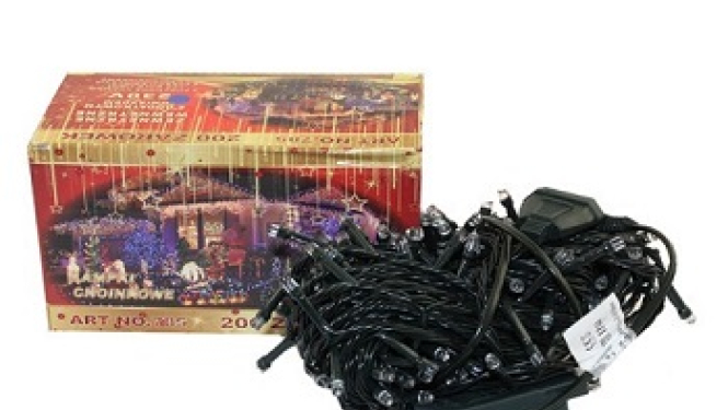 Atsaukums: Virtene ar 200 spuldzītēm (LED) zilā un baltā krāsā