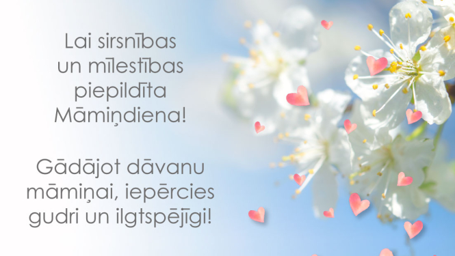 Balti ziedi, sirsniņas, mākoņi