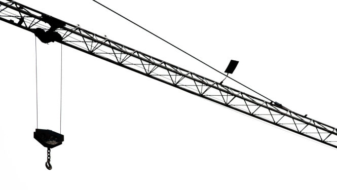 Celtņa strēle melnā krāsā