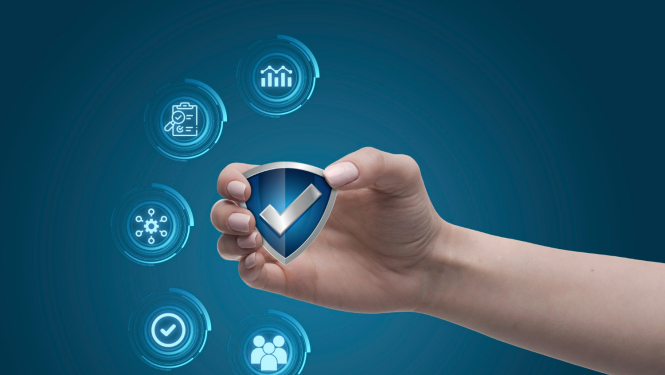 Izstieptā rokā tur simbolisku vairogu