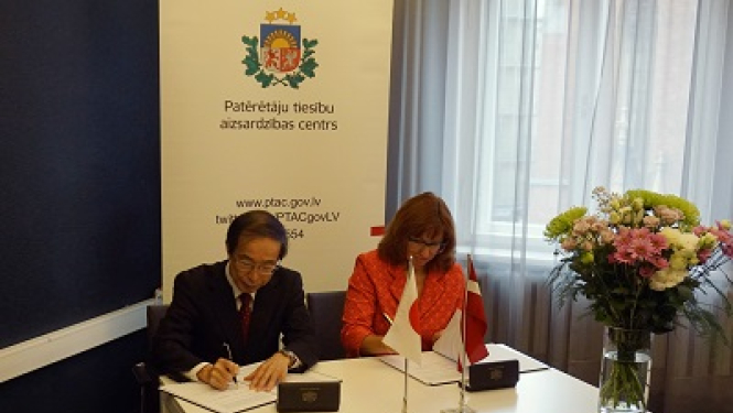 Patērētāju tiesību aizsardzības centrs un Japānas Nacionālais patērētāju lietu centrs paraksta sadarbības memorandu par sūdzību izskatīšanu