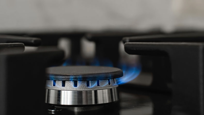 Gāzes deglis un plīts