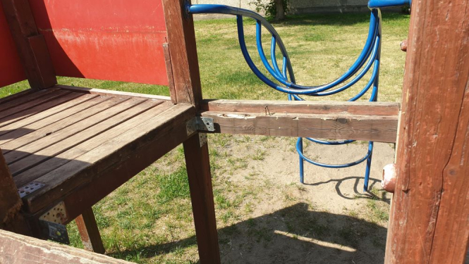 Rotaļu laukums Līvanos