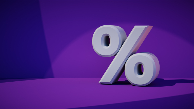 Liela, balta procentu zīme, kurai ir violetas krāsas fons