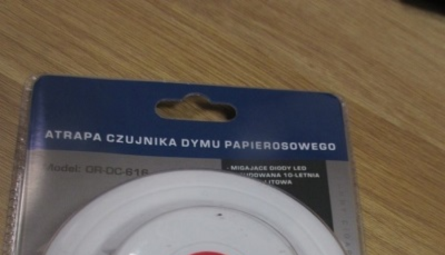 Brīdinājums patērētājiem par cigarešu dūmu detektora imitāciju