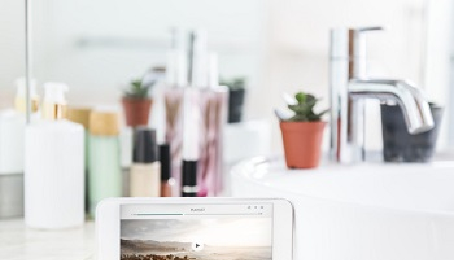 PTAC aicina būt uzmanīgiem, lietojot elektroierīces vannas istabā