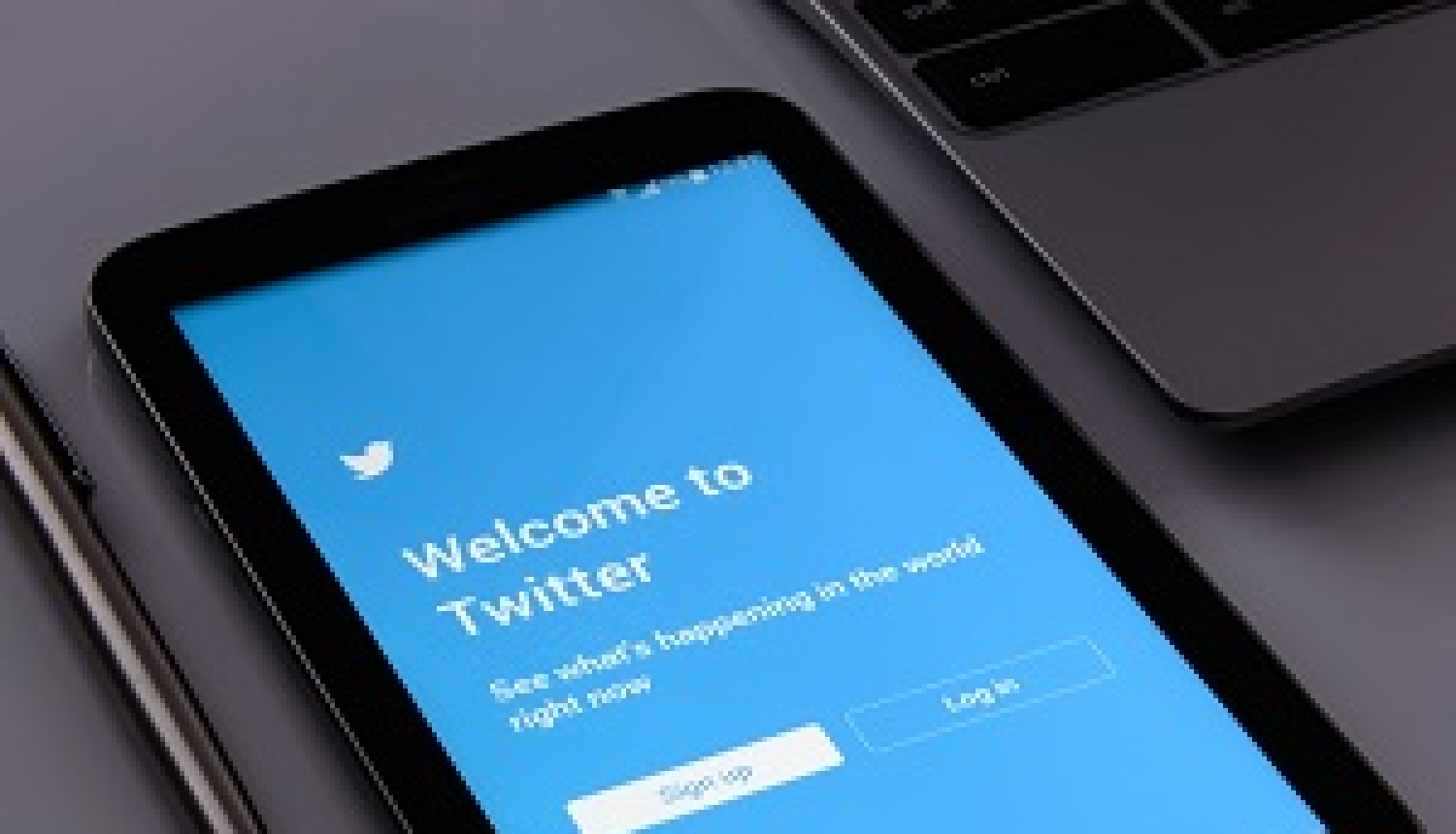 Eiropas Komisija un dalībvalstu patērētāju tiesību aizsardzības iestādes lūdz sociālo plašsaziņas līdzekļu uzņēmumiem ievērot ES patērētāju tiesību aizsardzības noteikumus