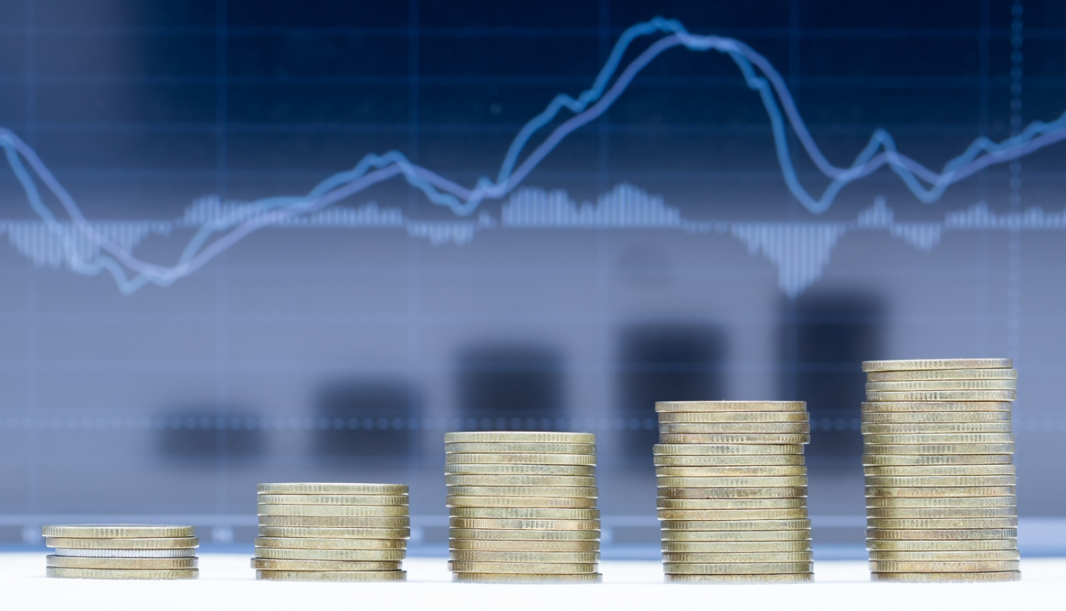 Monētu kaudzītes un grafiska līkne